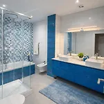 Moderna Com Piscina *