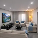 Moderna Com Piscina Villa *